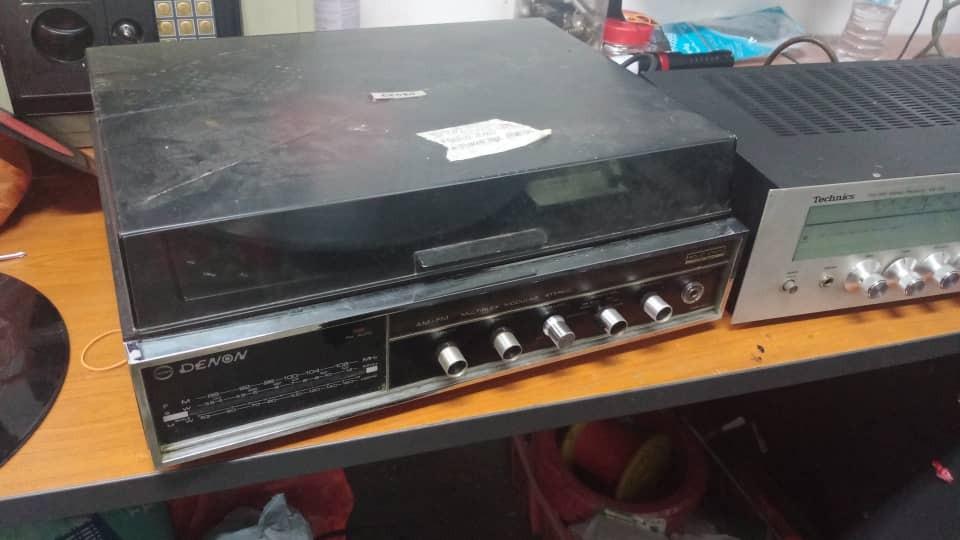 Denon Solid State Turntable (Category: Vintage Collectibles) located in Kuala Lumpur. Submitted by jefri_basri (Listing ID 1127167907, Image 2). Description: Condition baru repair, bunyi cemerlang, turntable+amp+radio cover atas ada crack. boleh nego, boleh post.