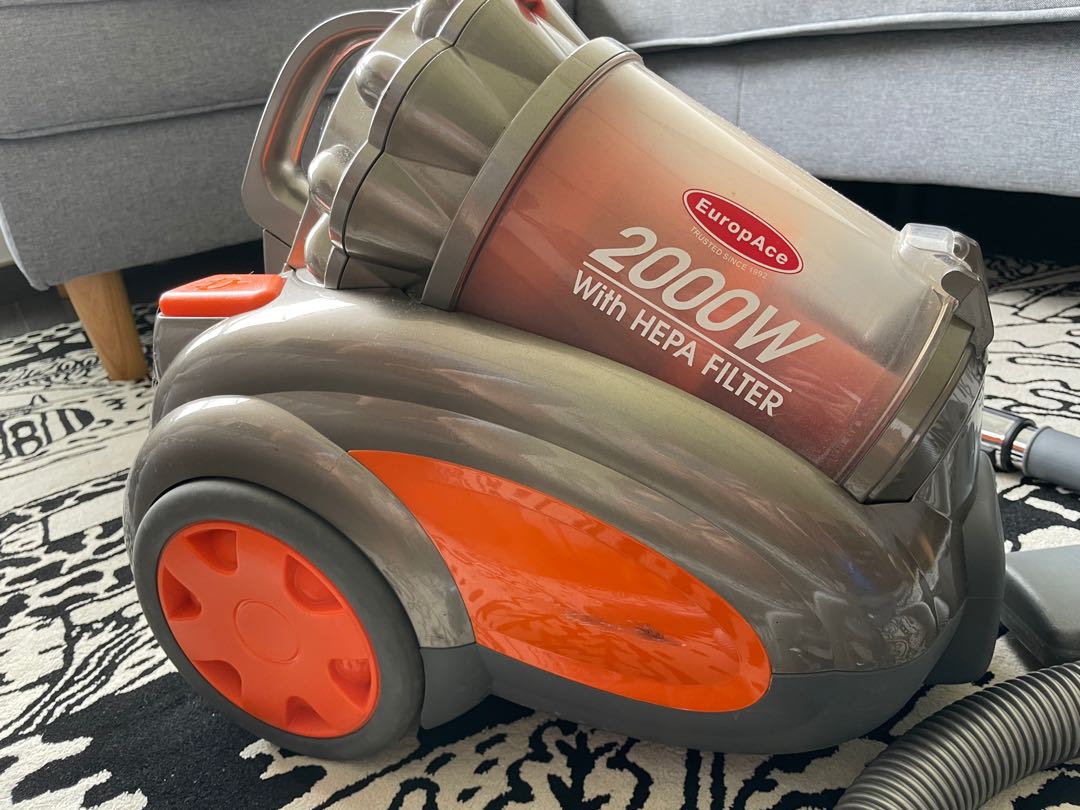 EuropAce Vaccum Cleaner 2000W with HEPA Filter, TV & Home Appliances