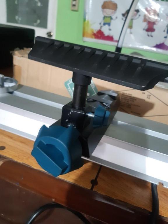 Ferrex Wood Lathe 550W, Commercial & Industrial, Construction Tools