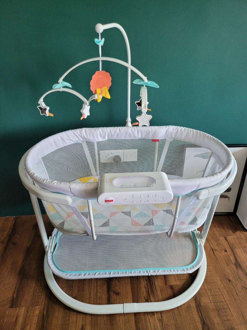 Fisher price smooth motion bassinet sale
