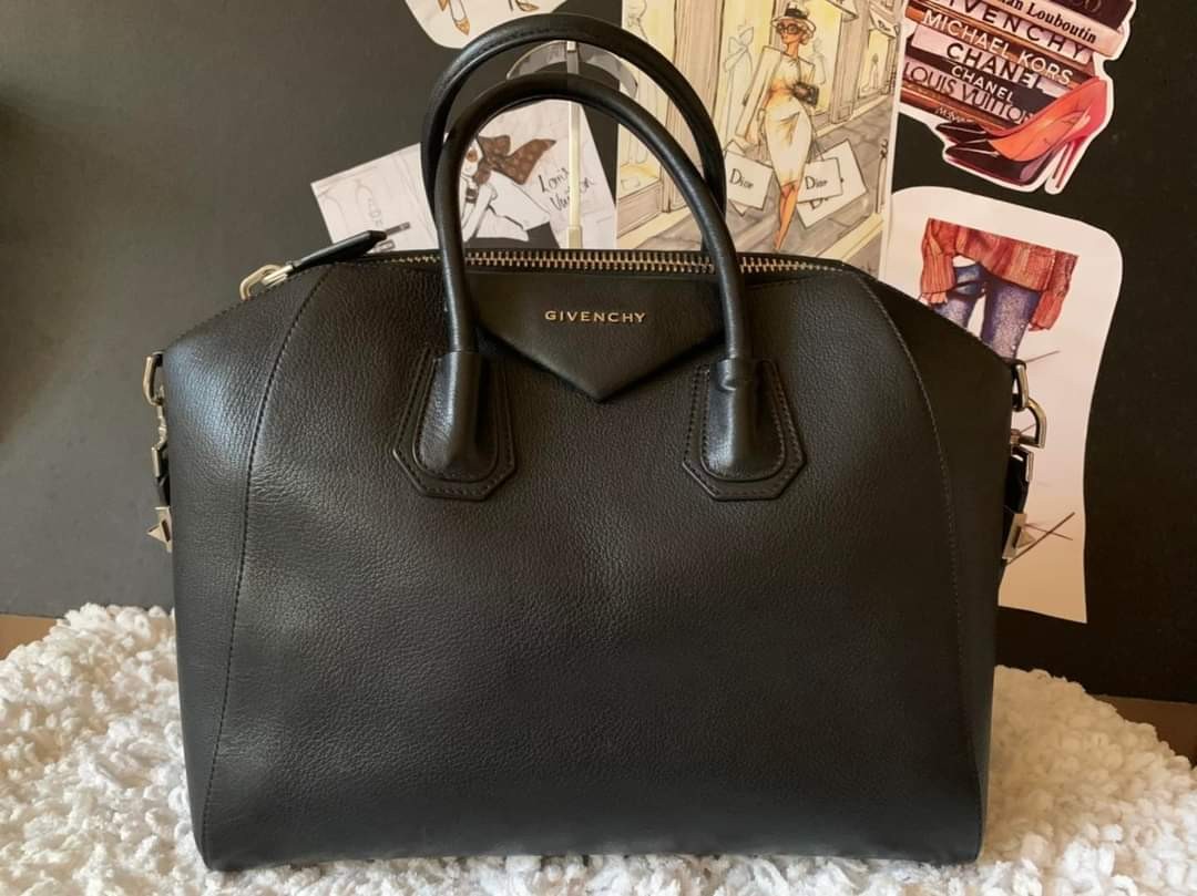 givenchy medium antigona bag