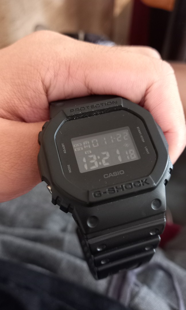 G-shock 5600 DW Black Edition with box lengkap, Fesyen Pria, Jam Tangan di  Carousell