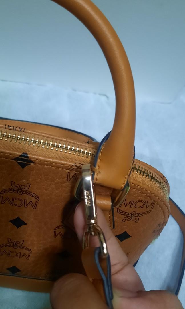 Hand bag MCM made in Korea original full leather