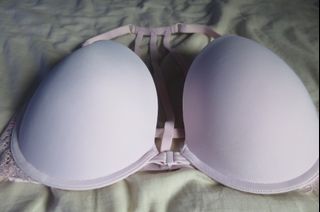 (Category: ) located in . Submitted by pink141 (Listing ID 1127165659, Image 1). Description: .