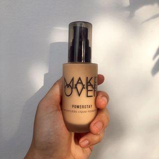 MakeOver Foundation - weightless powerstat liquid foundation shade W33  (honey beige)