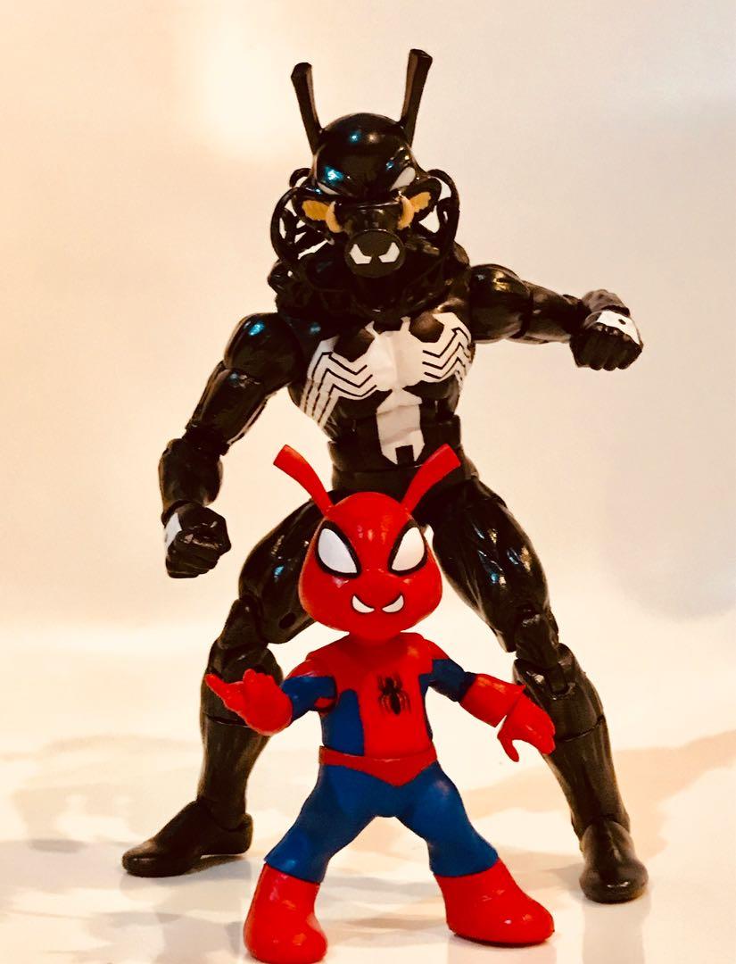 Marvel Legends SpiderMan Pork Grind Venom and SpiderHam, Hobbies