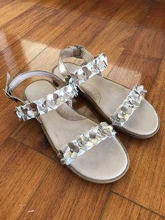 (Category: ) located in . Submitted by isabelwears (Listing ID 1127148823, Image 1). Description: .