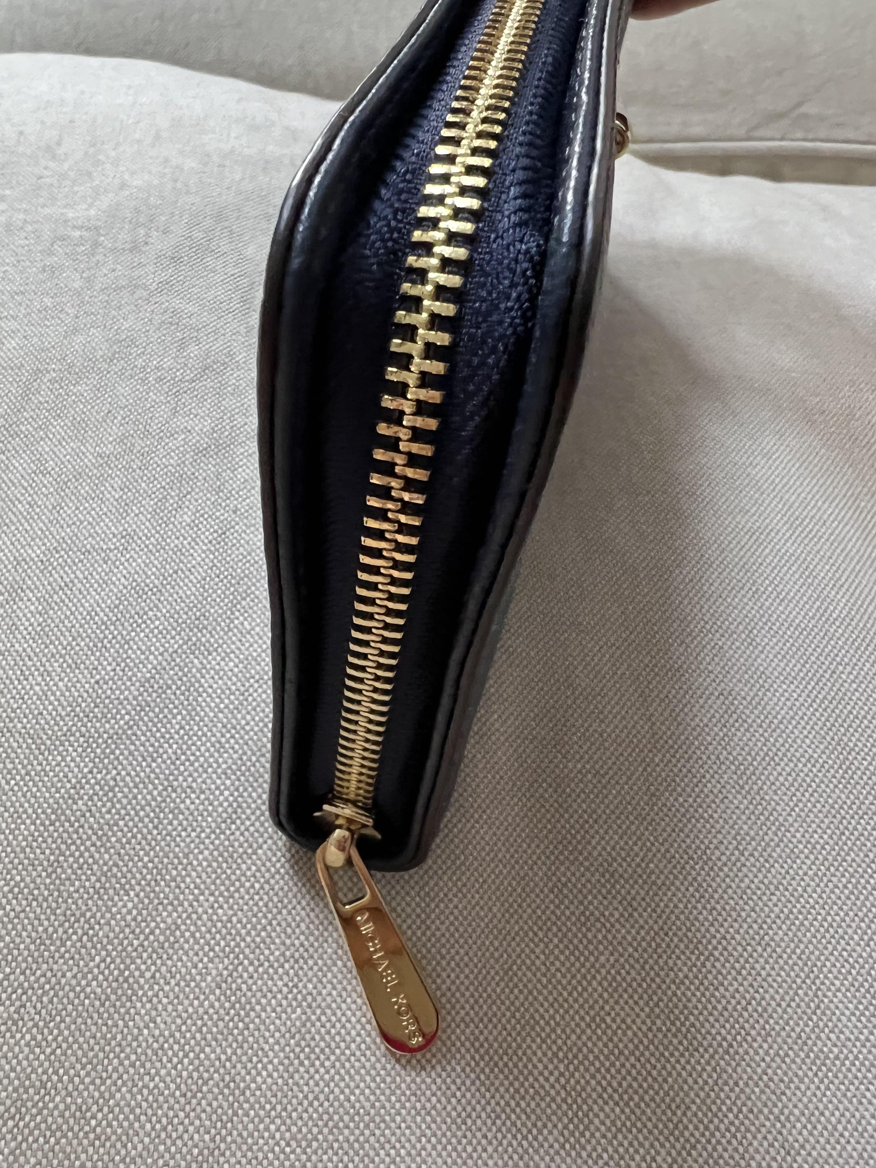 Michael kors hamilton wallet navy discount