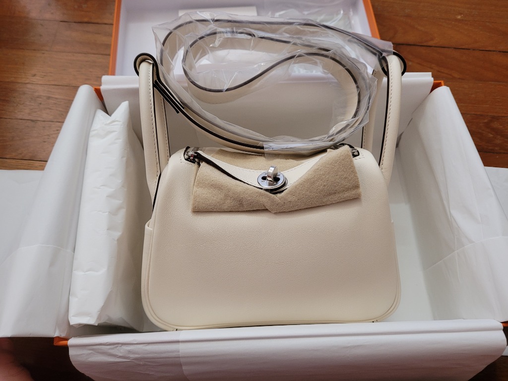 HERMES Lindy Size Mini Swift Leather New White