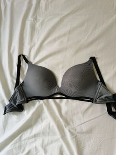 (Category: ) located in . Submitted by annying0705 (Listing ID 1127228717, Image 1). Description: .