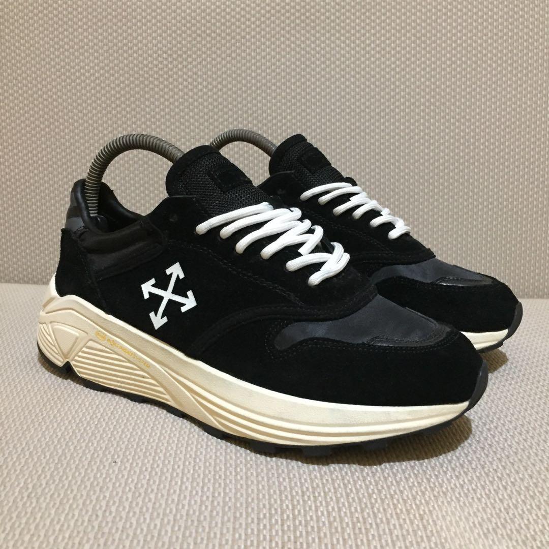 Off top white vibram