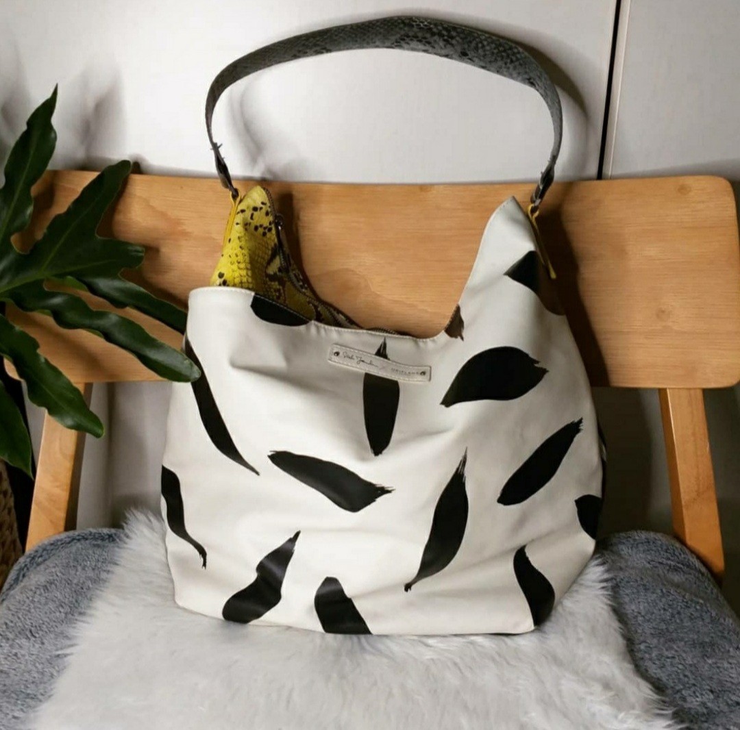 Oriflame shop sweden bags