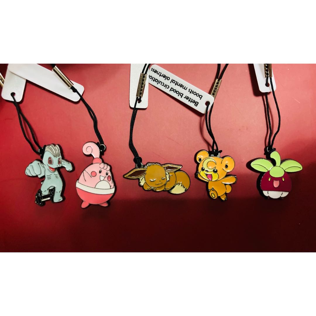 Pokemon keychain, Hobbies & Toys, Toys & Games on Carousell