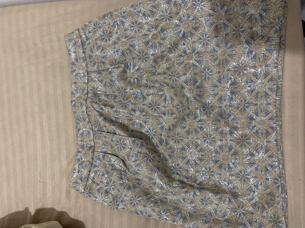 Promod skirt with pockets (Category: Skirts) located in Paranaque City. Submitted by closedcycle (Listing ID 1127303025, Image 1). Description: Never used Gifted to me but too small W: 12.5 inches (laid flat) Length: 16 inches Price is slightly negotiable Message me for inquiries Shipping should be shouldered by buyer .