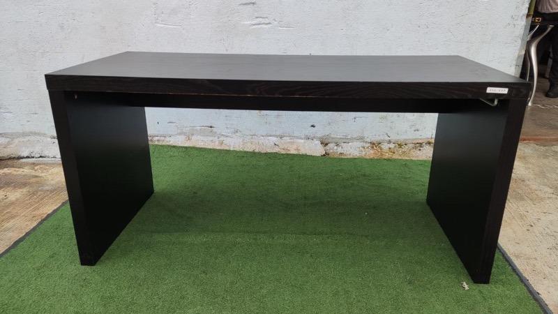 Black ikea online malm desk