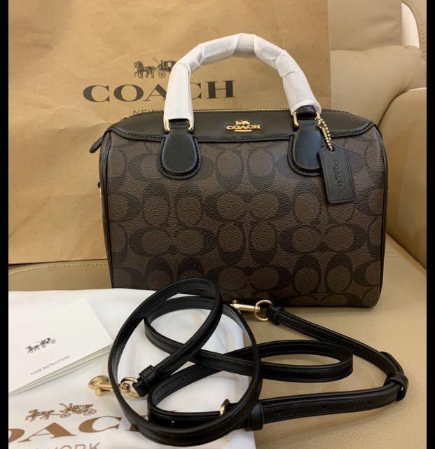 Ready stock authentic Coach classic monogram 32203 Bennett sling crossbody  bag, Luxury, Bags & Wallets on Carousell