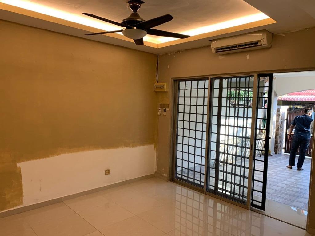 RENOVATED WITH KITCHEN Taman Sri Gombak Fasa 10, Property, For
