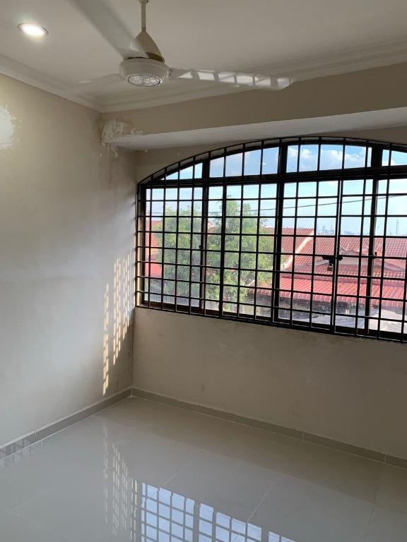 RENOVATED WITH KITCHEN Taman Sri Gombak Fasa 10, Property, For