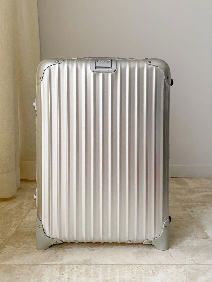 Rimowa two wheel cabin outlet