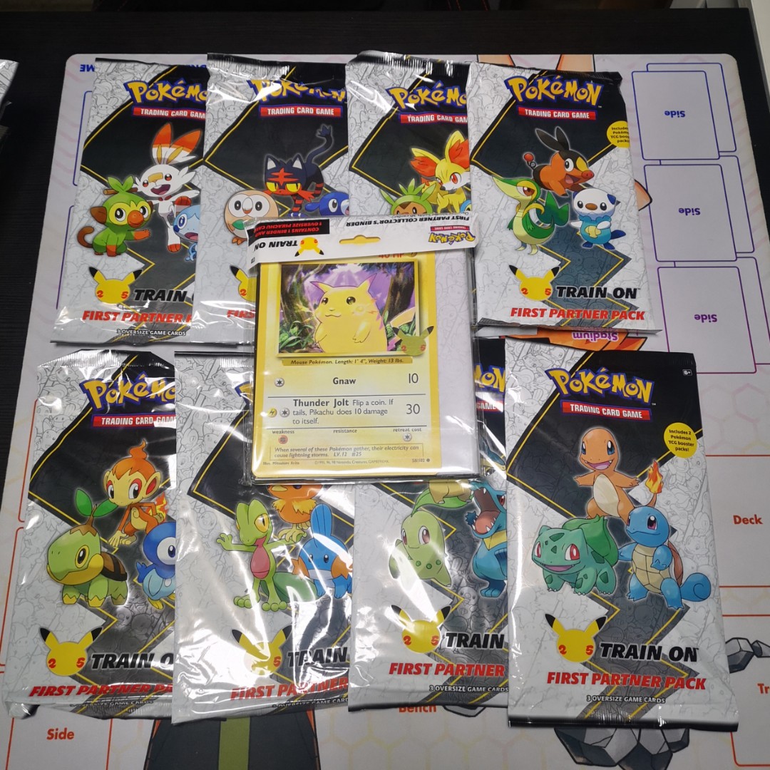 [In Stock] Set of Pokemon 25th Anniversary Binder and First Partner