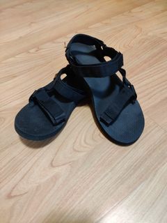 (Category: ) located in . Submitted by kicksforschnicks (Listing ID 1127241431, Image 1). Description: .