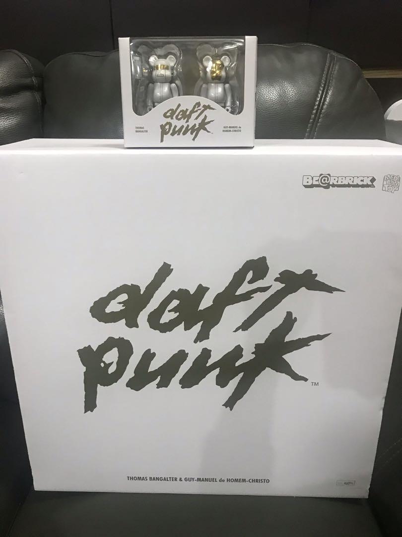 全新BE@RBRICK DAFT PUNK 白色（WHITE SUITS Ver.） 2 PACK GUY-MANUEL 