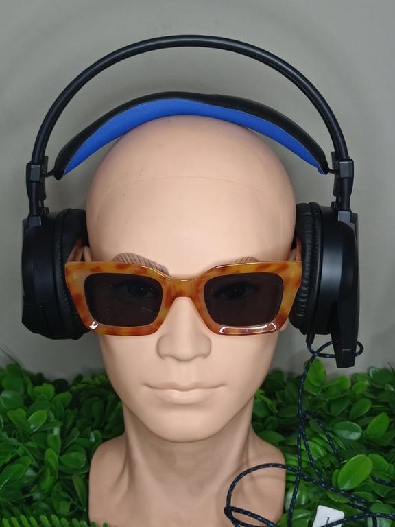 Anko Bluetooth and Gaming Headphones (Category: Headphones & Headsets) located in San Pedro. Submitted by aussiesurplus (Listing ID 1127394210, Image 1). Description: SALE!!! Anko Bluetooth & Gaming Headphones Price Before: 850 Price Now: 500.