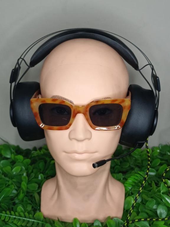 Anko Bluetooth and Gaming Headphones (Category: Headphones & Headsets) located in San Pedro. Submitted by aussiesurplus (Listing ID 1127394210, Image 2). Description: SALE!!! Anko Bluetooth & Gaming Headphones Price Before: 850 Price Now: 500.
