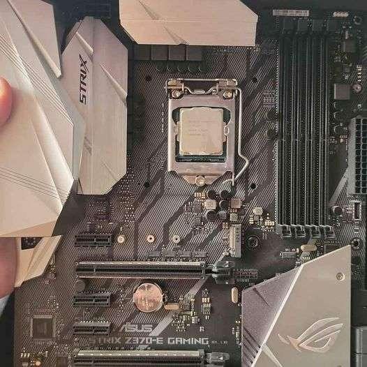 放ASUS STRIX Z370-E GAMI 同INTEL i7-8700K, 電腦＆科技, 電腦周邊及
