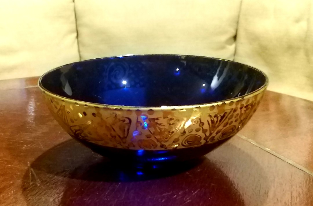 Beautiful Large Blue Glass Bowl with Gold pattern, Furniture & Home