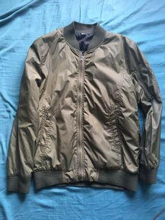 Bomber jacket and jacket with zippable hood