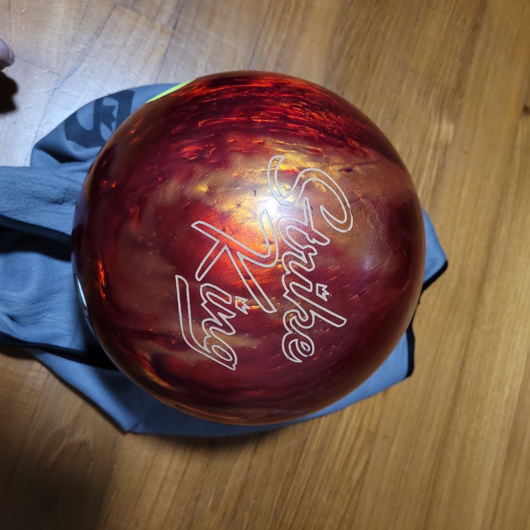10-Pound Brunswick Strike King Bowling Ball Purple//Pink Pearl