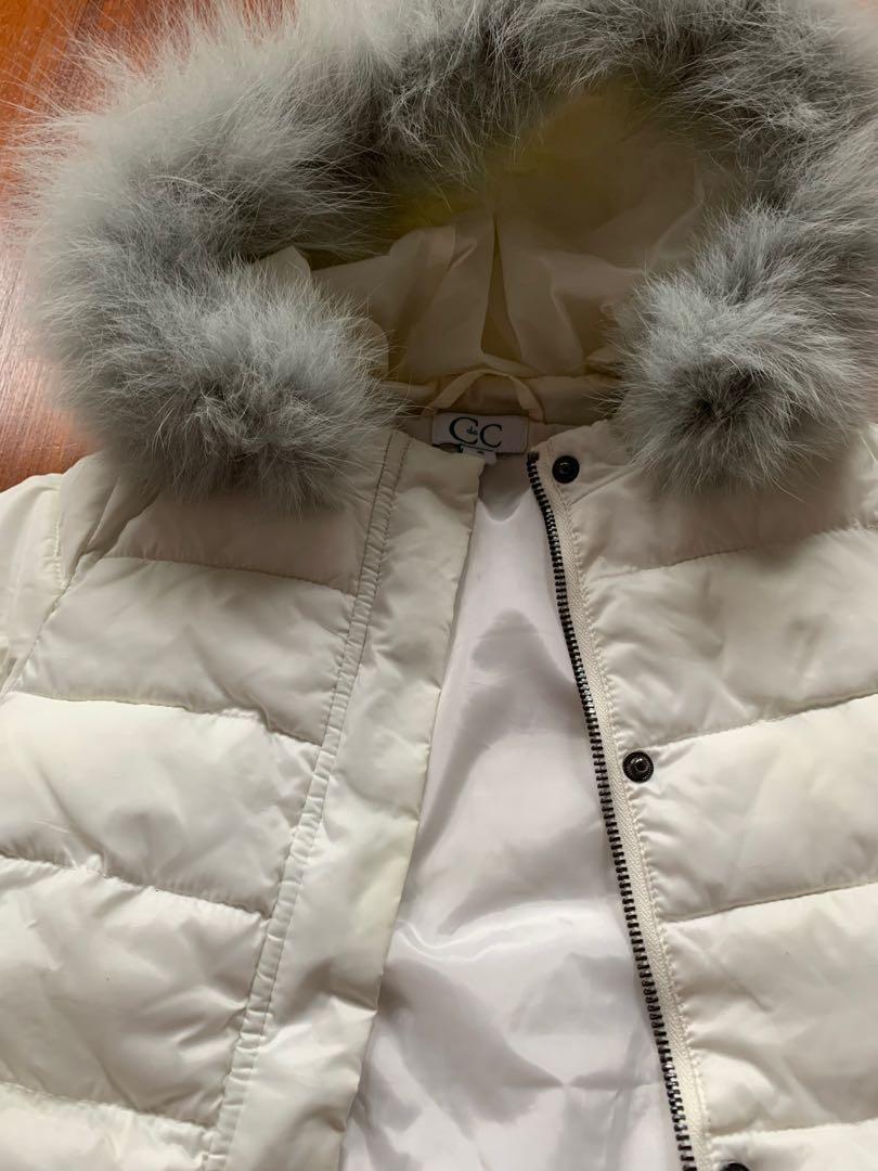 C de C winter jacket in all white Sz 2 Babies Kids Babies