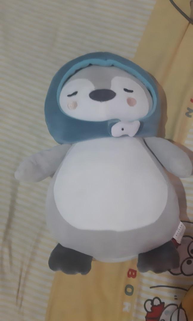 Crash Landing on You Penguin, Hobbies & Toys, Memorabilia