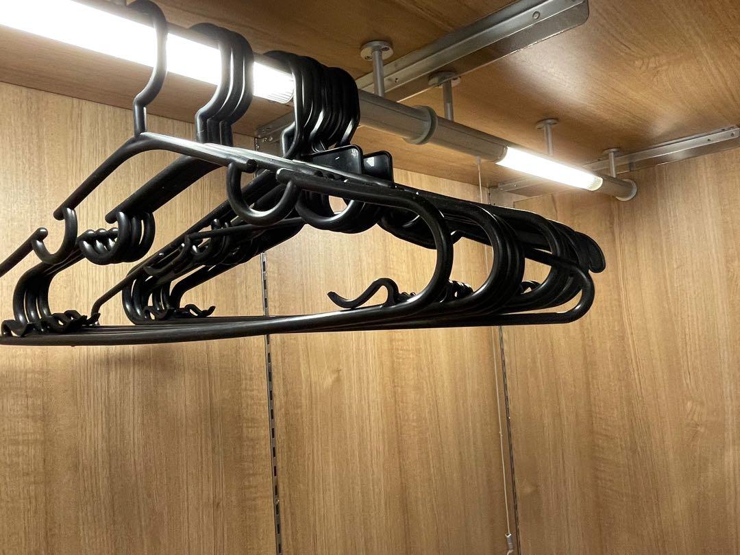 FREE Clothes Hangers, Furniture & Home Living, Home Improvement & Organisation, Clothes Drying