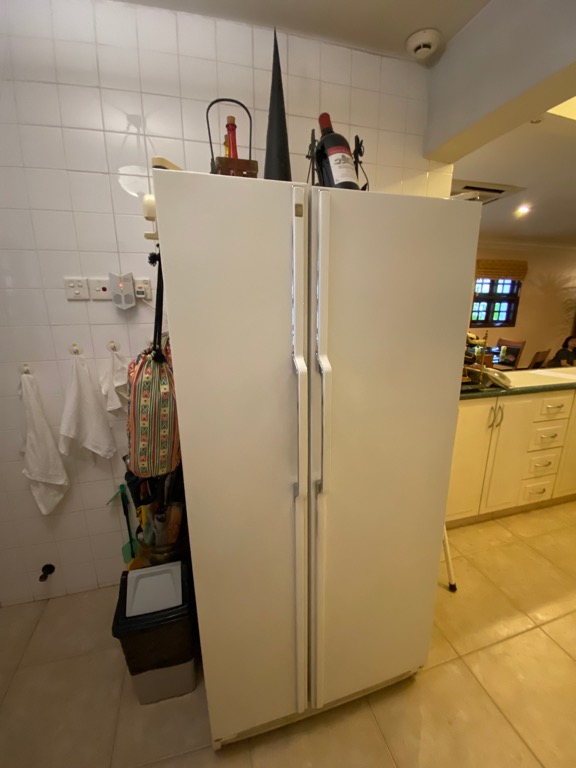 GE Fridge from Germany 2 doors, TV & Home Appliances, Kitchen