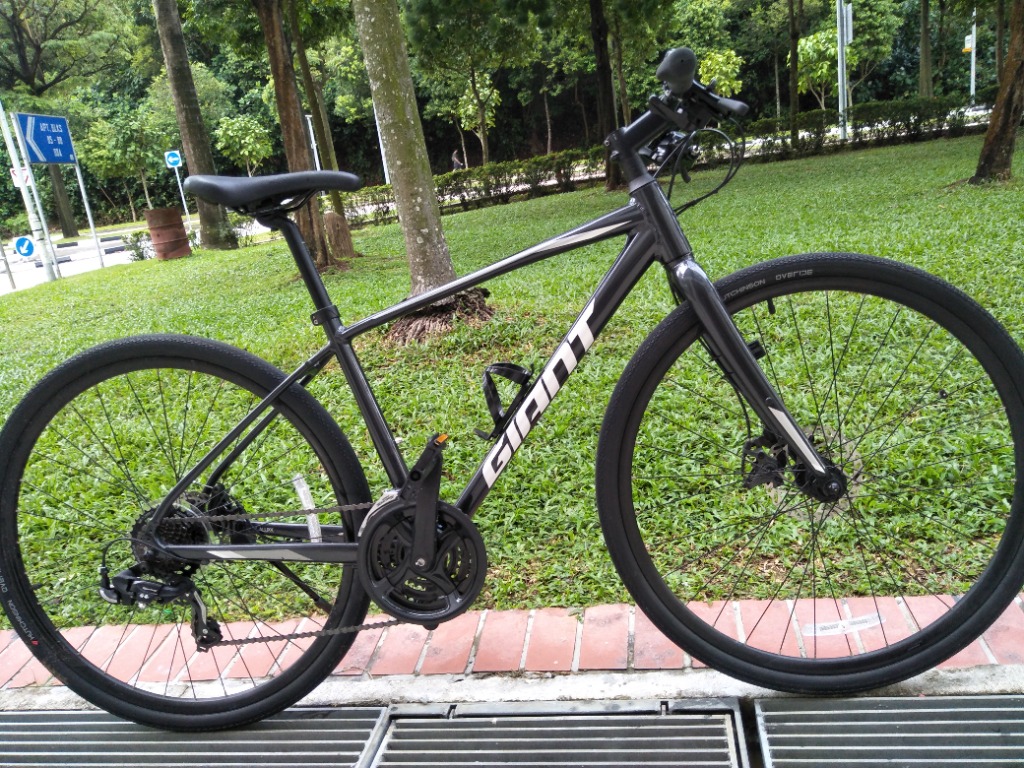 giant escape 3 wheel size