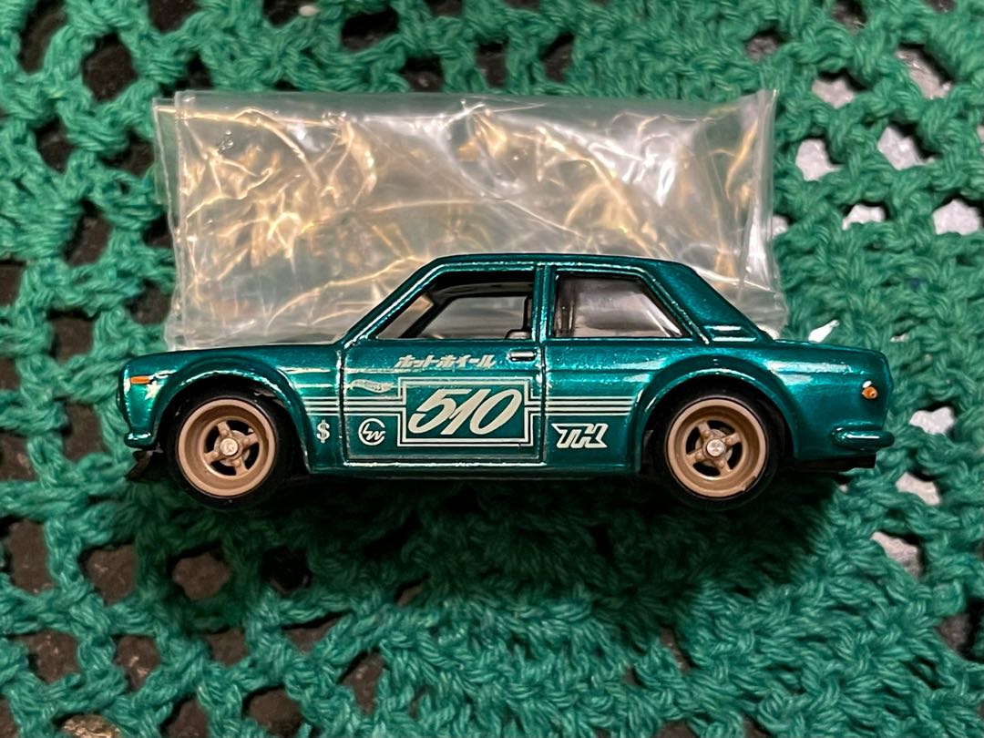 Hot Wheels Super Treasure Hunt STH 71 Datsun 510 loose mint