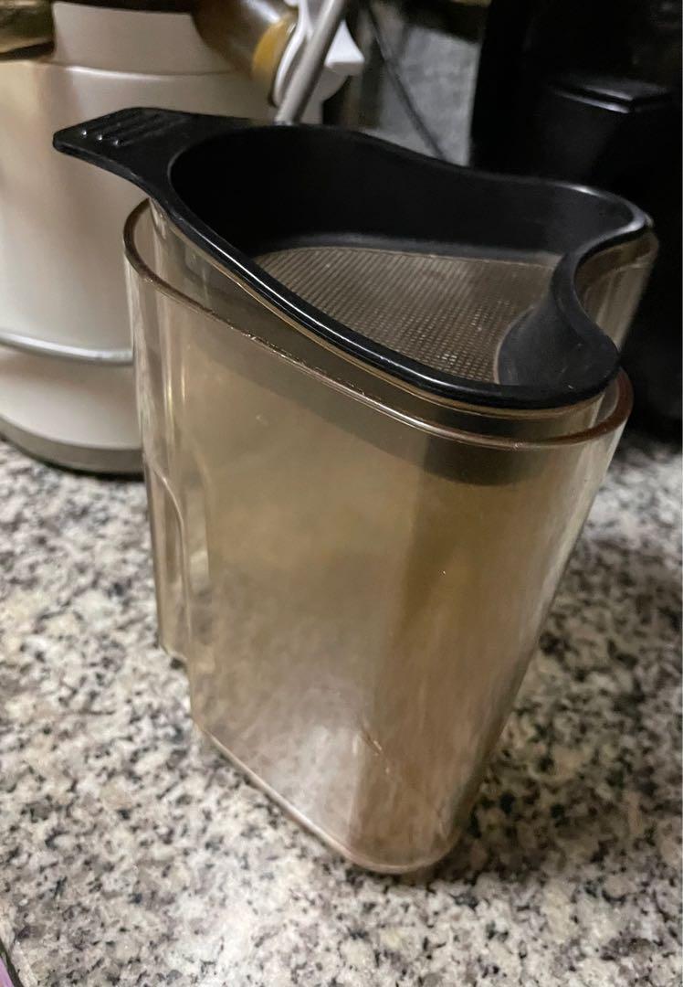 Hurom slow juicer HU100, TV & Home Appliances, Kitchen Appliances