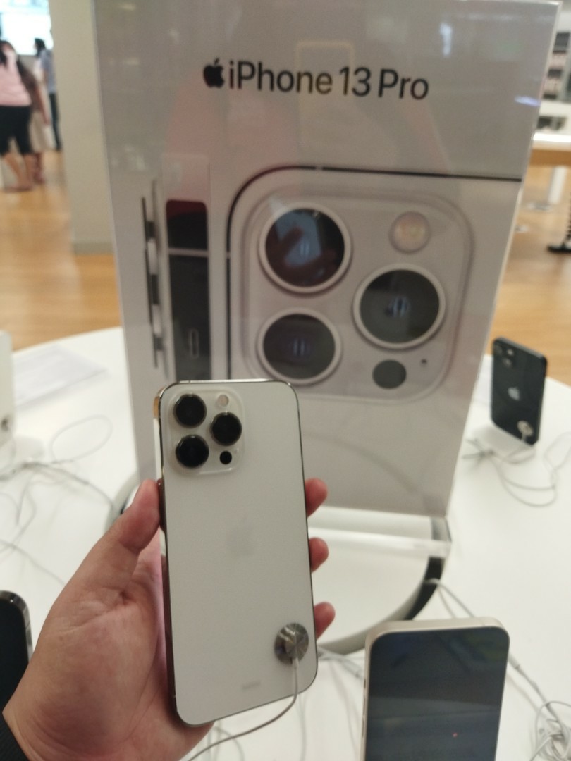 IPhone 13 pro 256 promo cicilan tanpa kartu kredit Bunga 0% dan free 1x  angsuran.