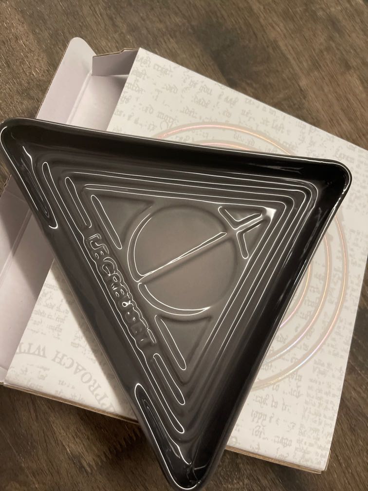 Le creuset x Harry Potter spoon rest, Furniture & Home Living