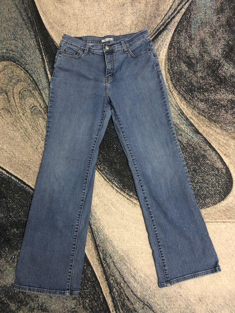 Levi's Perfectly Slimming Bootcut (512 