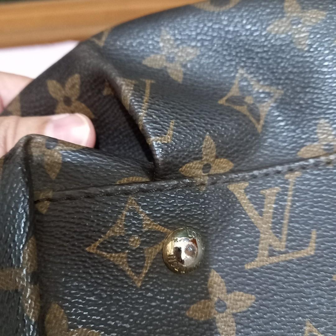 Louis Vuitton, Fesyen Wanita, Tas \u0026 Dompet di Carousell