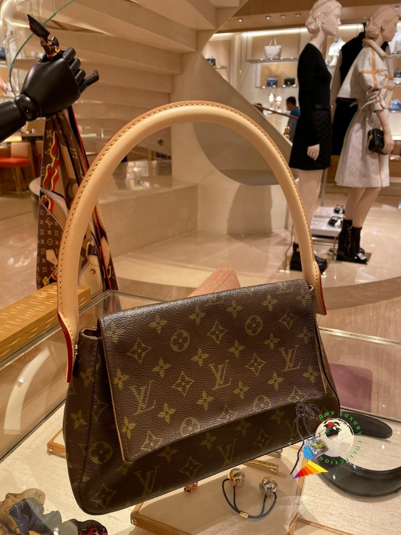 Louis Vuitton Mini Looping