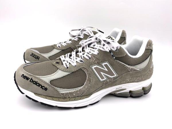 New Balance x INVINCIBLE x N.HOOLYWOOD ML2002RV, 男裝, 鞋, 波鞋