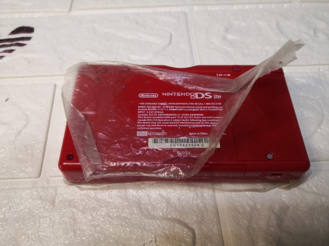nintendo ds lite (Category: Nintendo) located in Manila. Submitted by jonrick.co (Listing ID 1127350022, Image 3). Description: selling as is defective with power for display /repair or parts no battery buntis na.