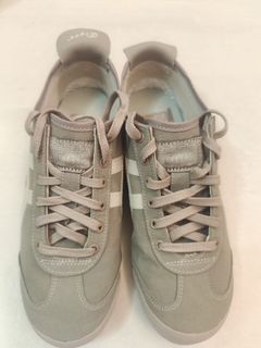 （分類：）位於 。 由 blessandgrace 提交（商品編號 1127495974，圖片 1）。簡介： 。
