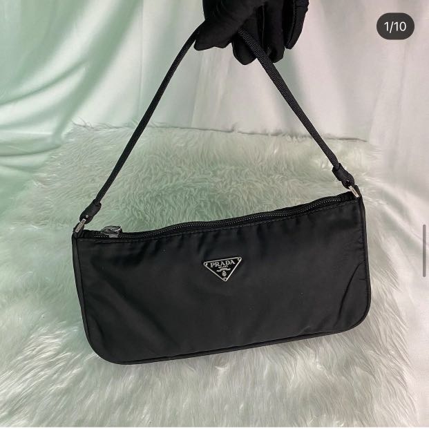 prada tessuto pochette