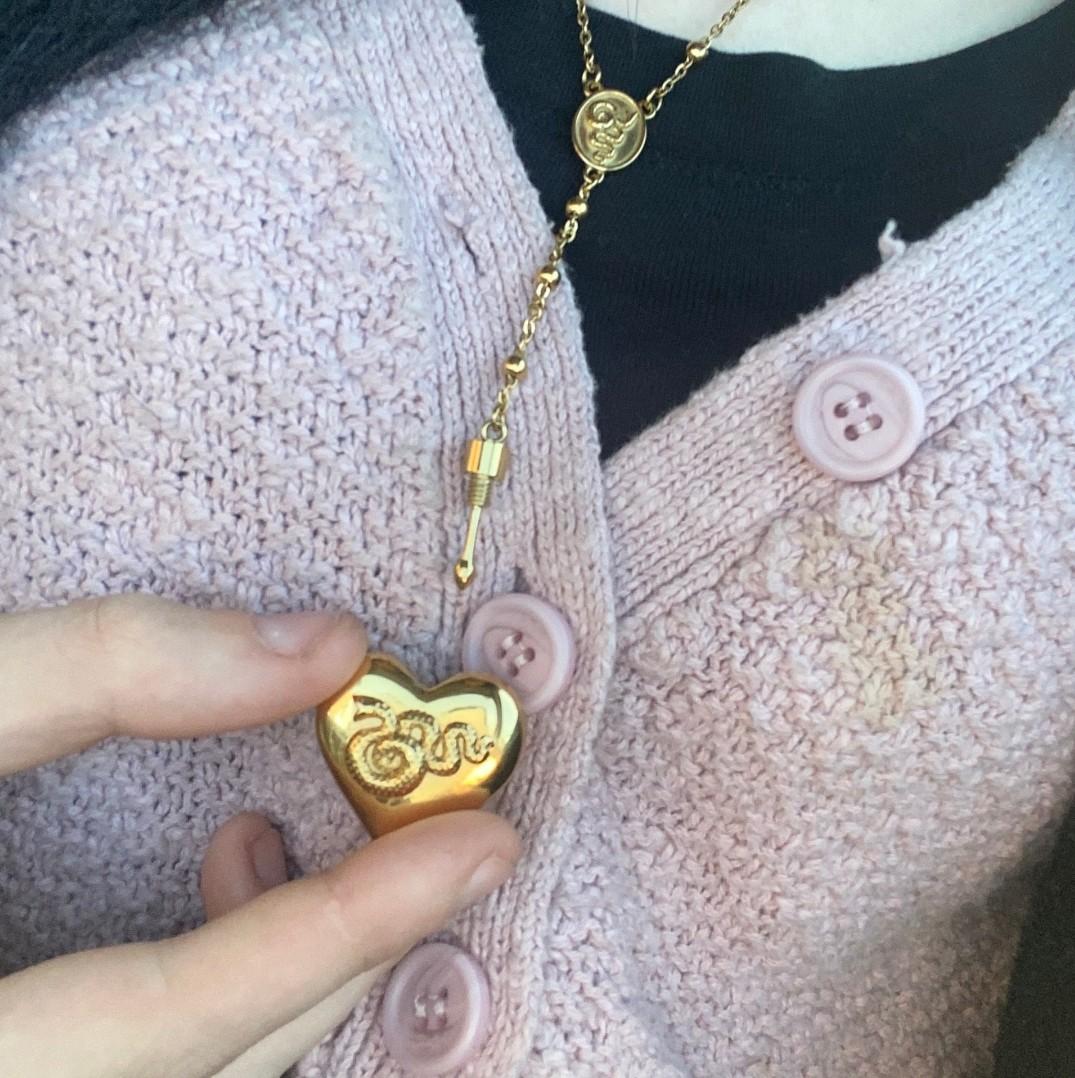 Lana Del Rey Necklace  Lana del rey, Necklace, Spoon necklace