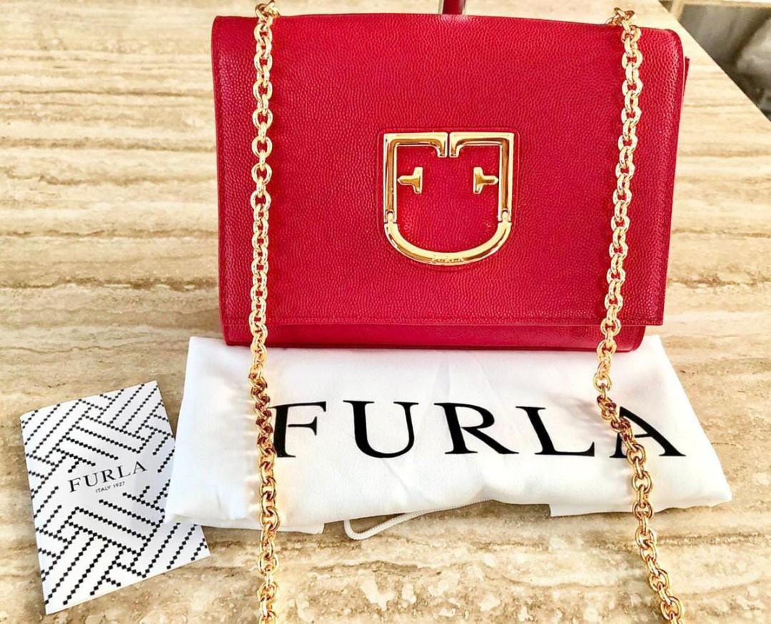 Ready Supp New Furla Viva Pochette Red Nett Exclude ongkir Barang Mewah Tas Dompet di Carousell